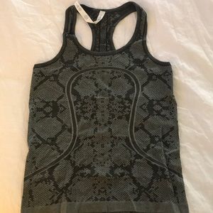 Lululemon Swiftly Tech Racerback